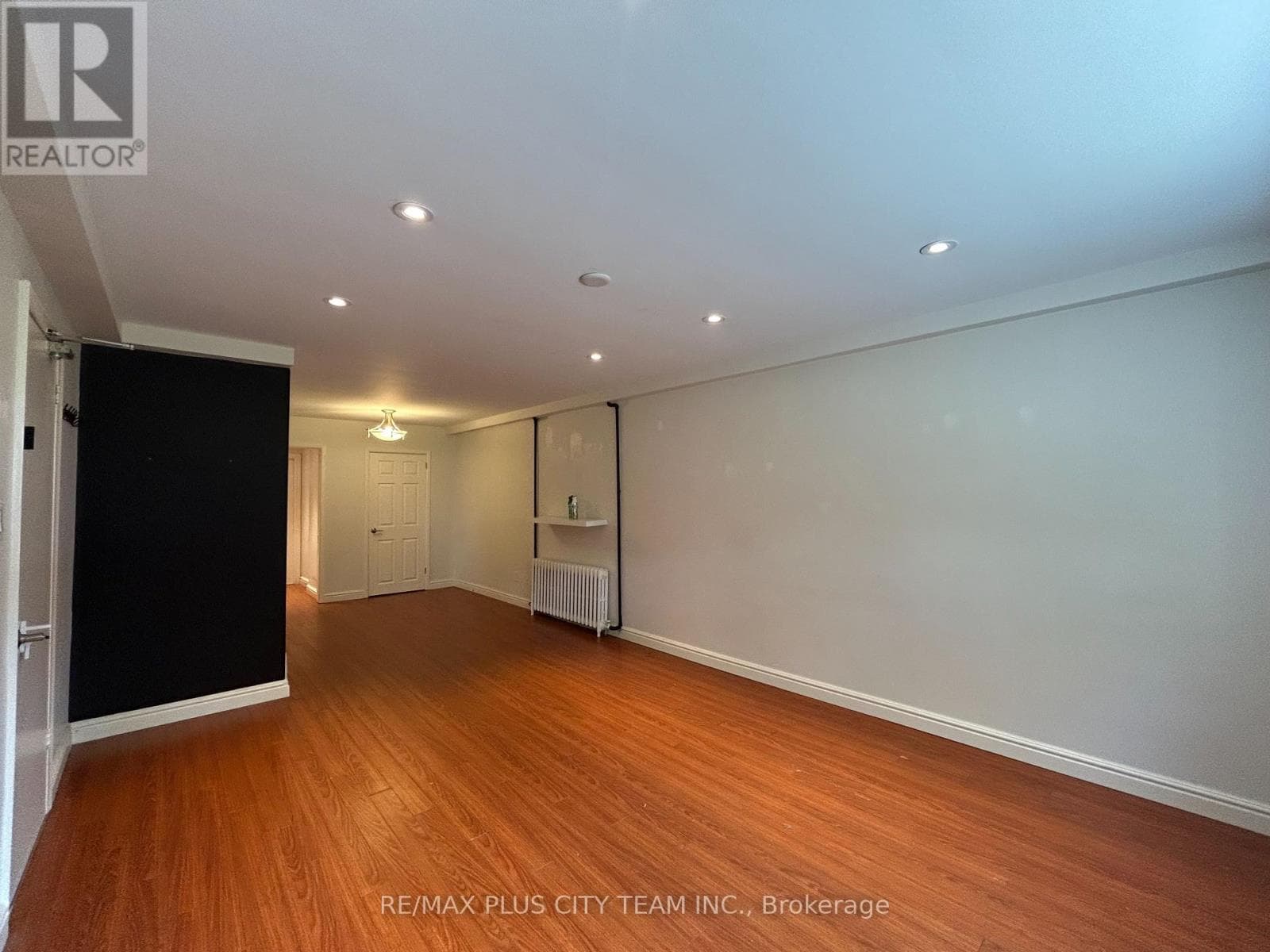 Single Family at Unit 1- 11 Thirty Fifth Street, Toronto (Long Branch), Ontario - Photo 2 - RE/MAX Garden City Realty