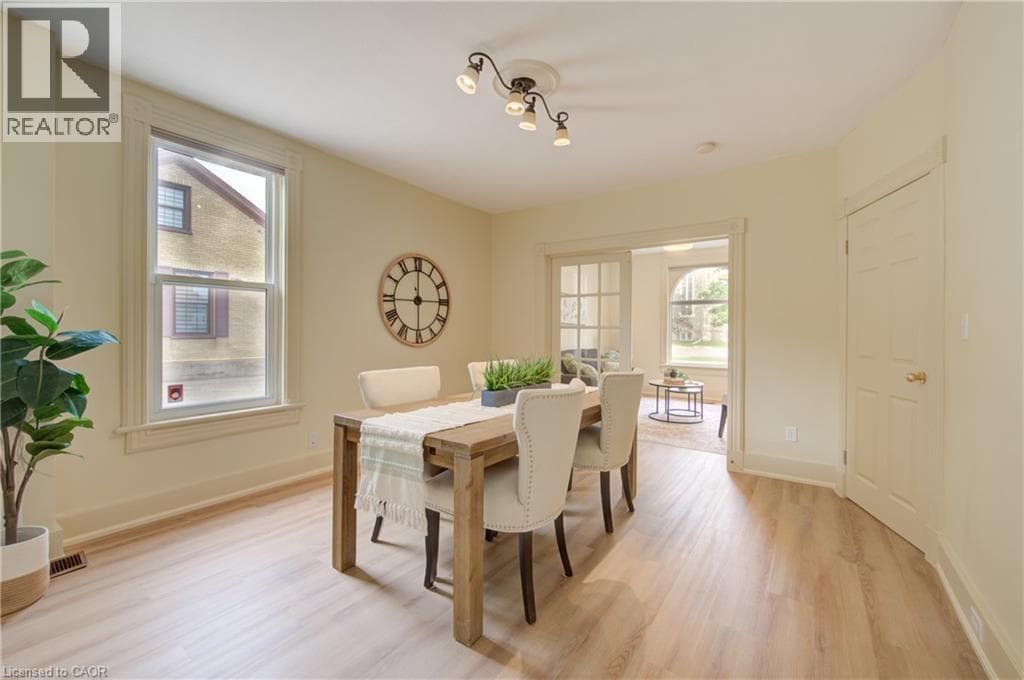 Single Family at 9 SALISBURY Avenue, Cambridge, Ontario - Photo 10 - RE/MAX Garden City Realty