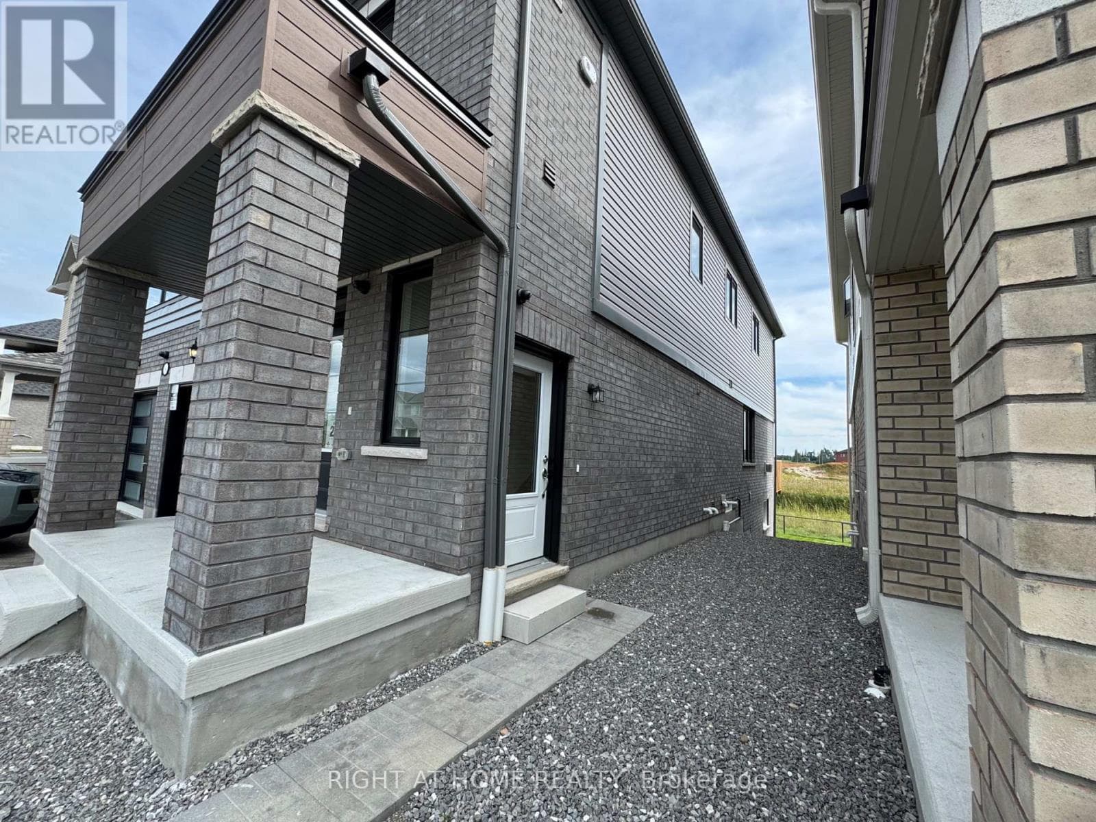 Multi-family at # B- 60 Debois Street, Kawartha Lakes (Lindsay), Ontario - Photo 2 - RE/MAX Garden City Realty