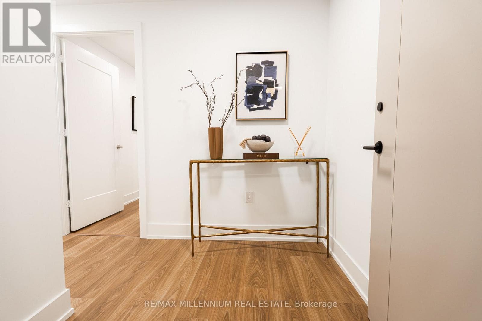Single Family at 629- 858 Dupont Street, Toronto (Dovercourt-Wallace Emerson-Junction), Ontario - Photo 6 - RE/MAX Garden City Realty
