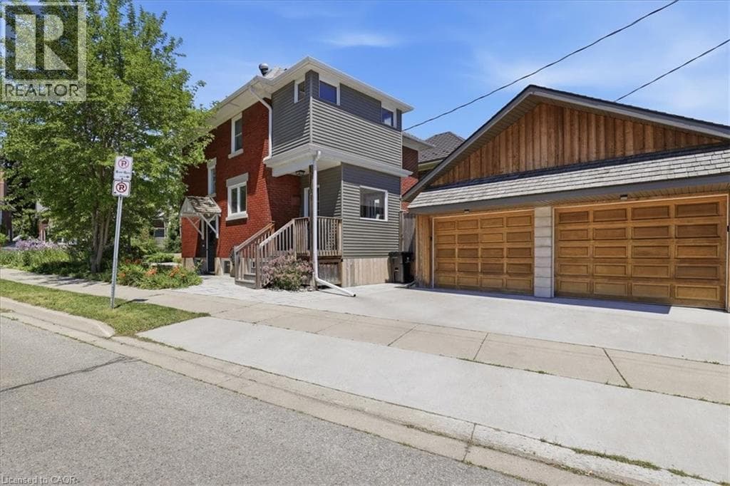 Single Family at 859 QUEEN'S Boulevard, Kitchener, Ontario - Photo 3 - RE/MAX Garden City Realty