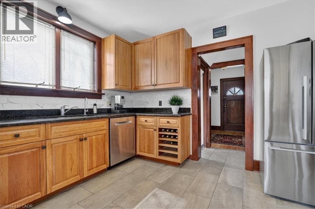 Single Family at 859 QUEEN'S Boulevard, Kitchener, Ontario - Photo 6 - RE/MAX Garden City Realty