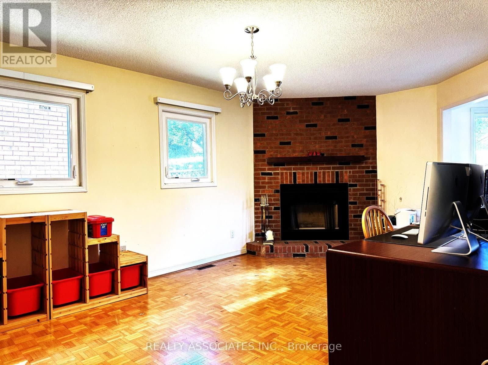 Single Family at 46 Lagani Avenue, Richmond Hill (Doncrest), Ontario - Photo 7 - RE/MAX Garden City Realty