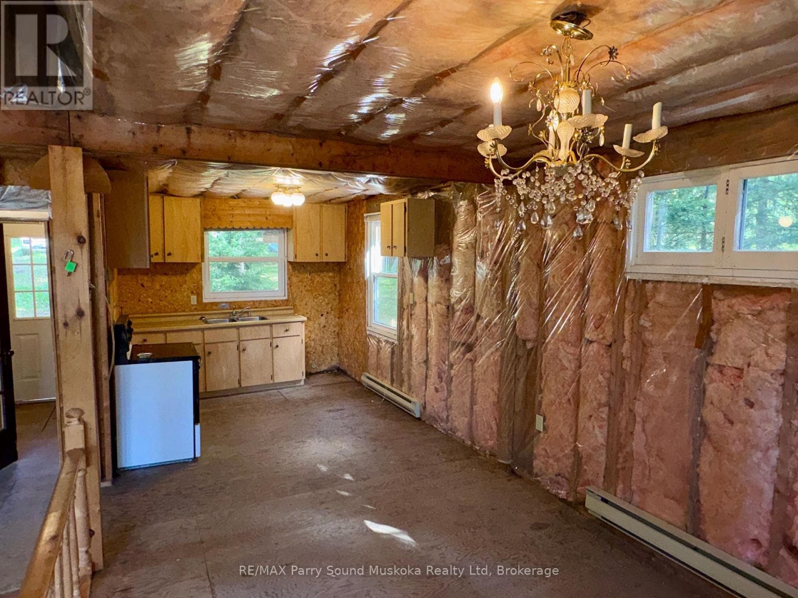 Single Family at 321 Pine Road, Magnetawan, Ontario - Photo 8 - RE/MAX Garden City Realty