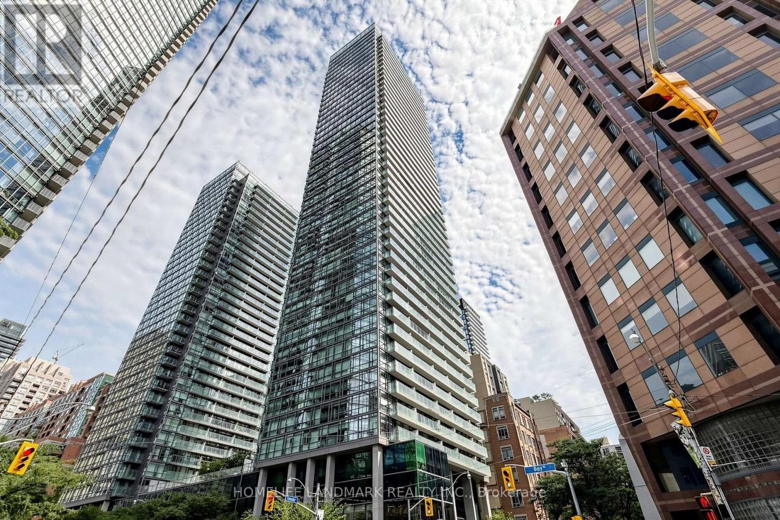 1508- 38 Grenville Street
