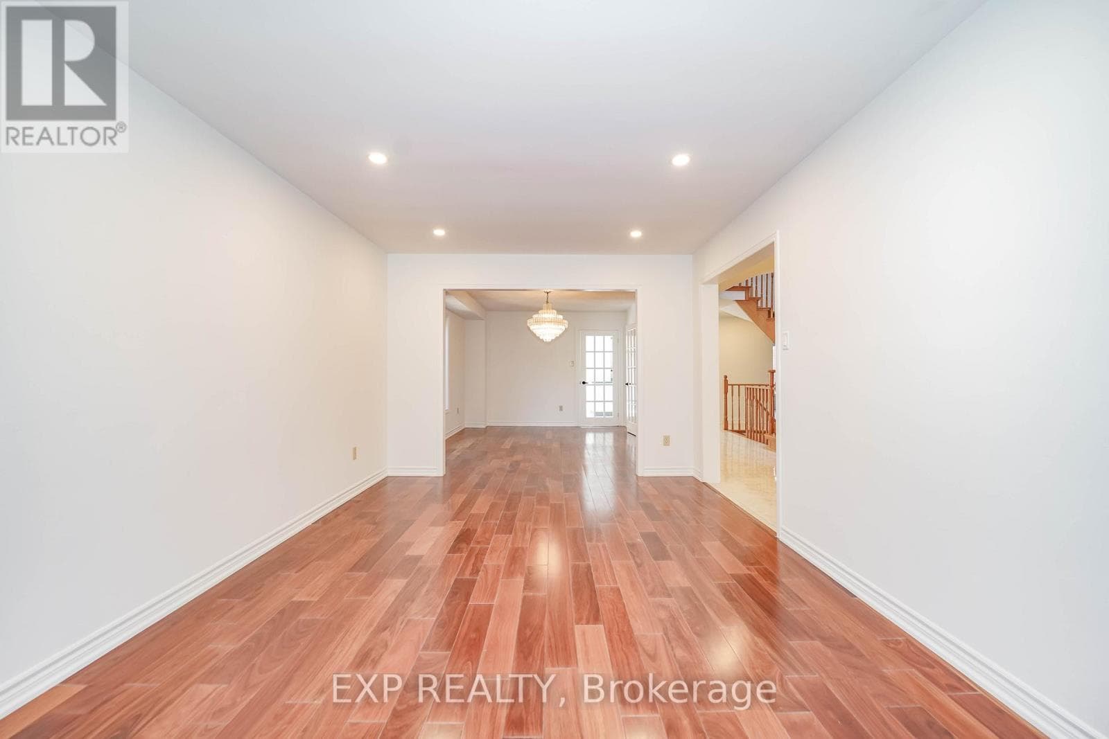 Single Family at 195 Savage Road, Newmarket (Armitage), Ontario - Photo 9 - RE/MAX Garden City Realty