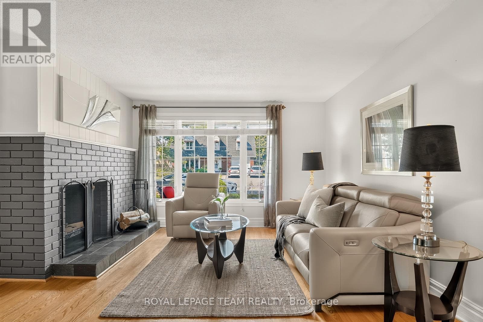 Single Family at 1840 Appleford Street, Ottawa, Ontario - Photo 5 - RE/MAX Garden City Realty