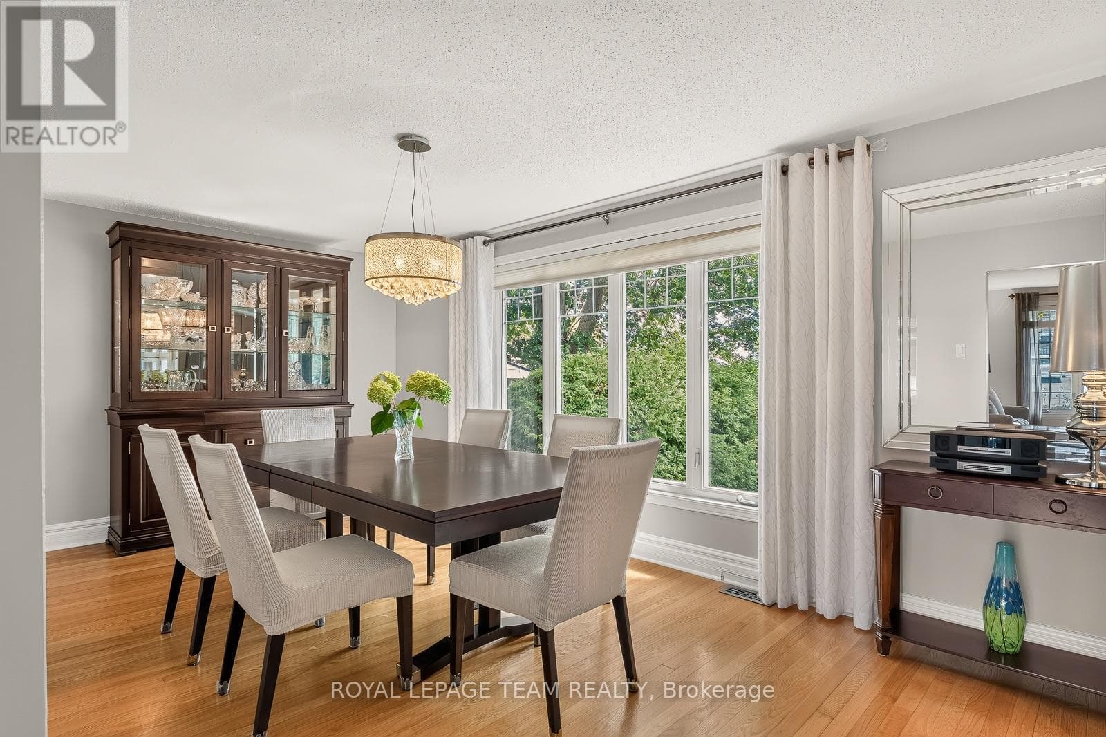 Single Family at 1840 Appleford Street, Ottawa, Ontario - Photo 8 - RE/MAX Garden City Realty