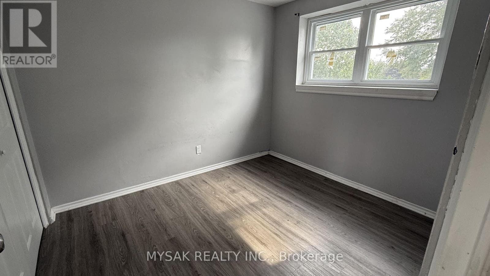 Multi-family at 106 Lorne Avenue, Chatham-Kent (Chatham), Ontario - Photo 8 - RE/MAX Garden City Realty