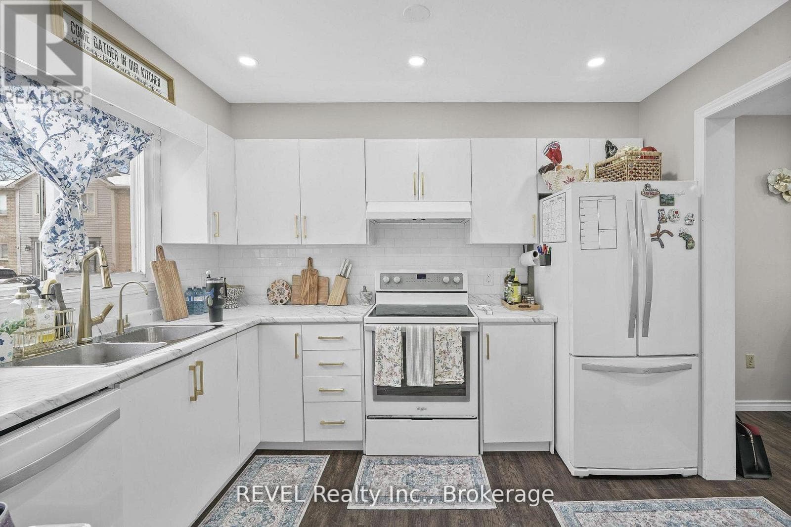 Single Family at 80- 65 Dorchester Boulevard, St. Catharines (Carlton/Bunting), Ontario - Photo 7 - RE/MAX Garden City Realty