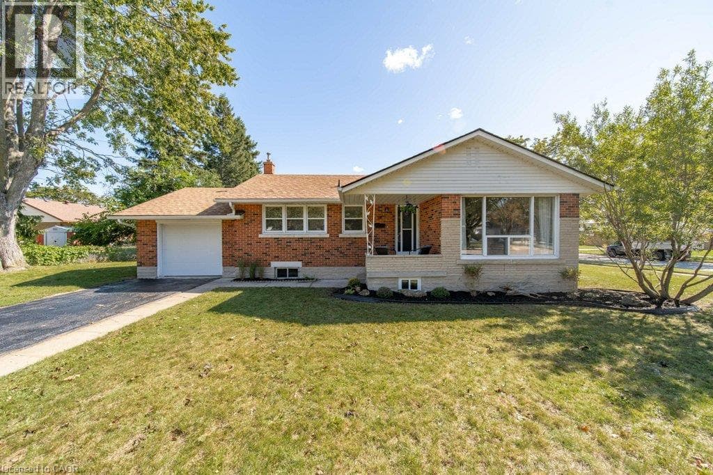 18 MAYWOOD Road