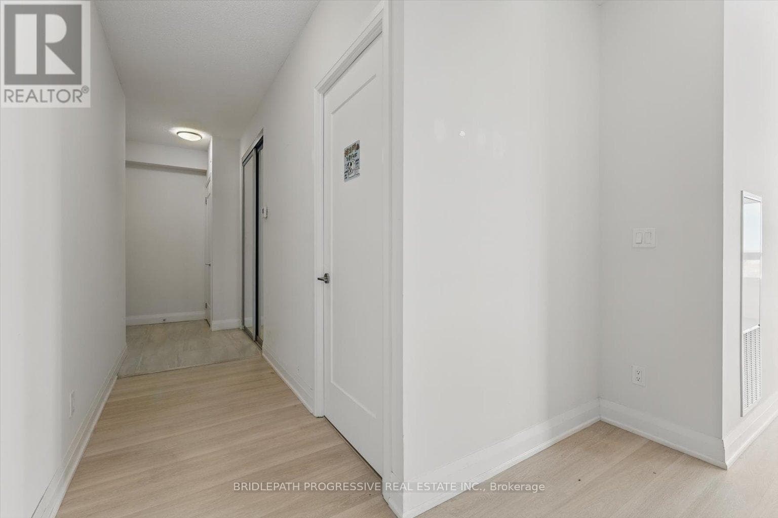 Single Family at 1502- 398 Highway 7, Richmond Hill (Doncrest), Ontario - Photo 6 - RE/MAX Garden City Realty