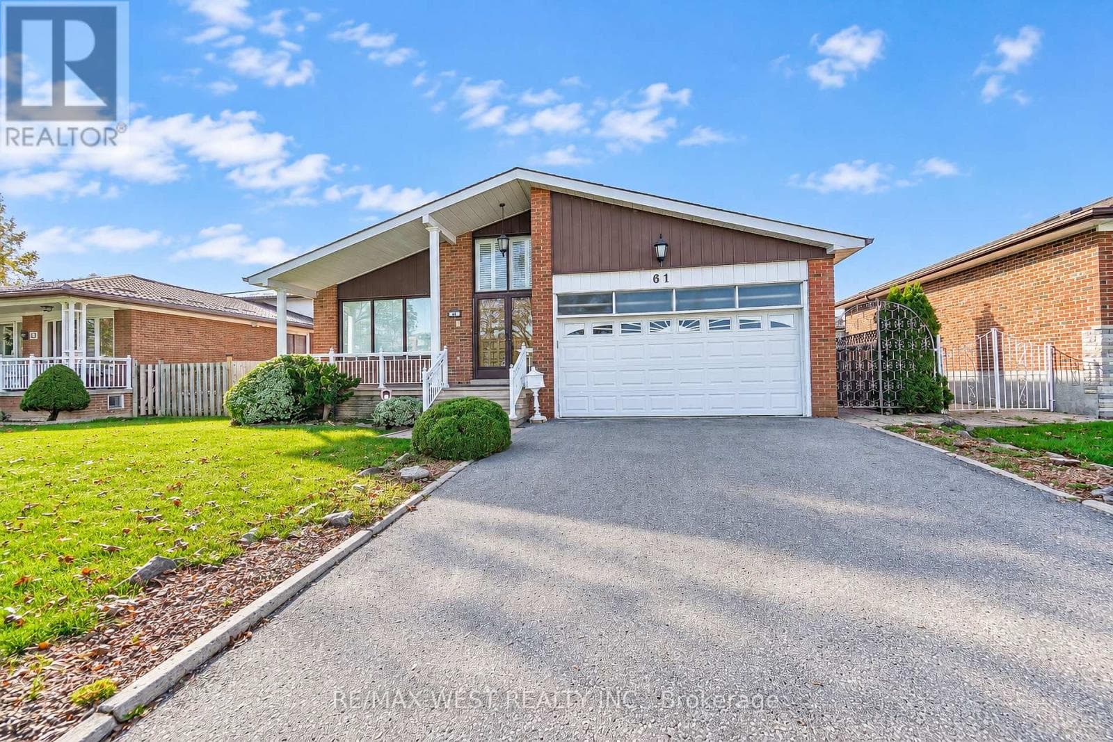 61 Bickerton Crescent