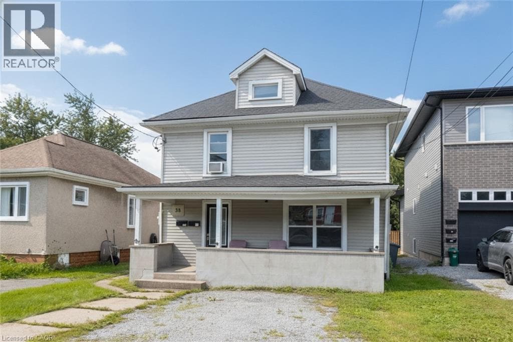 Single Family at 58 WELLINGTON Street, Port Colborne, Ontario - Photo 3 - RE/MAX Garden City Realty