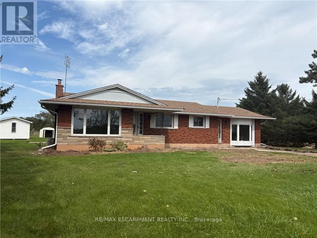 Single Family at 5697 Regional Road 69, West Lincoln (Bismark/Wellandport), Ontario - Photo 1 - RE/MAX Garden City Realty