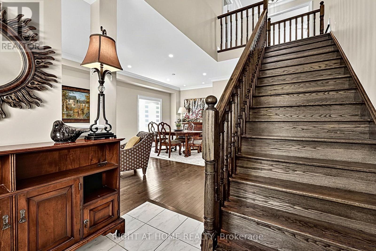 Single Family at 6 Boville Court, Oro-Medonte (Horseshoe Valley), Ontario - Photo 2 - RE/MAX Garden City Realty