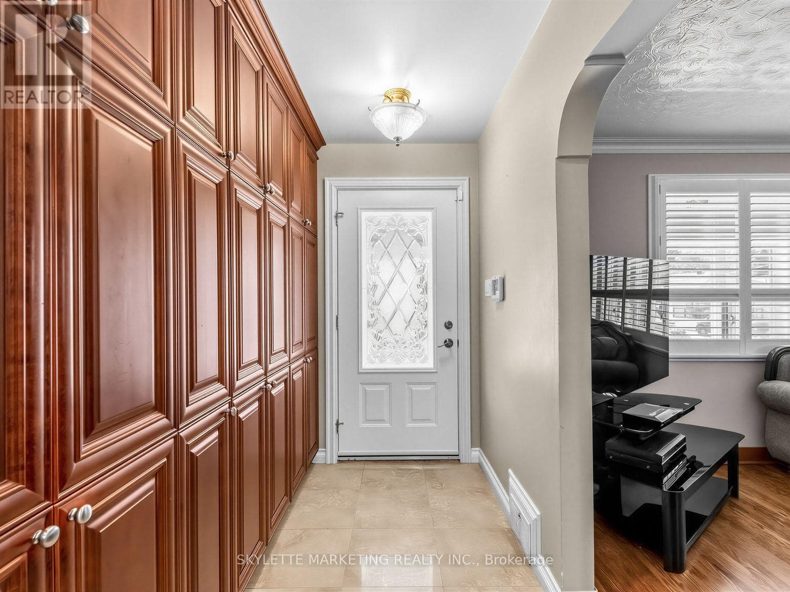 Single Family at 14 Bardwell Crescent, Toronto (Wexford-Maryvale), Ontario - Photo 3 - RE/MAX Garden City Realty