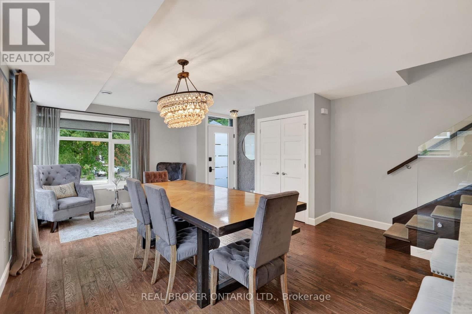 Single Family at 343 Riverdale Avenue, Ottawa, Ontario - Photo 7 - RE/MAX Garden City Realty