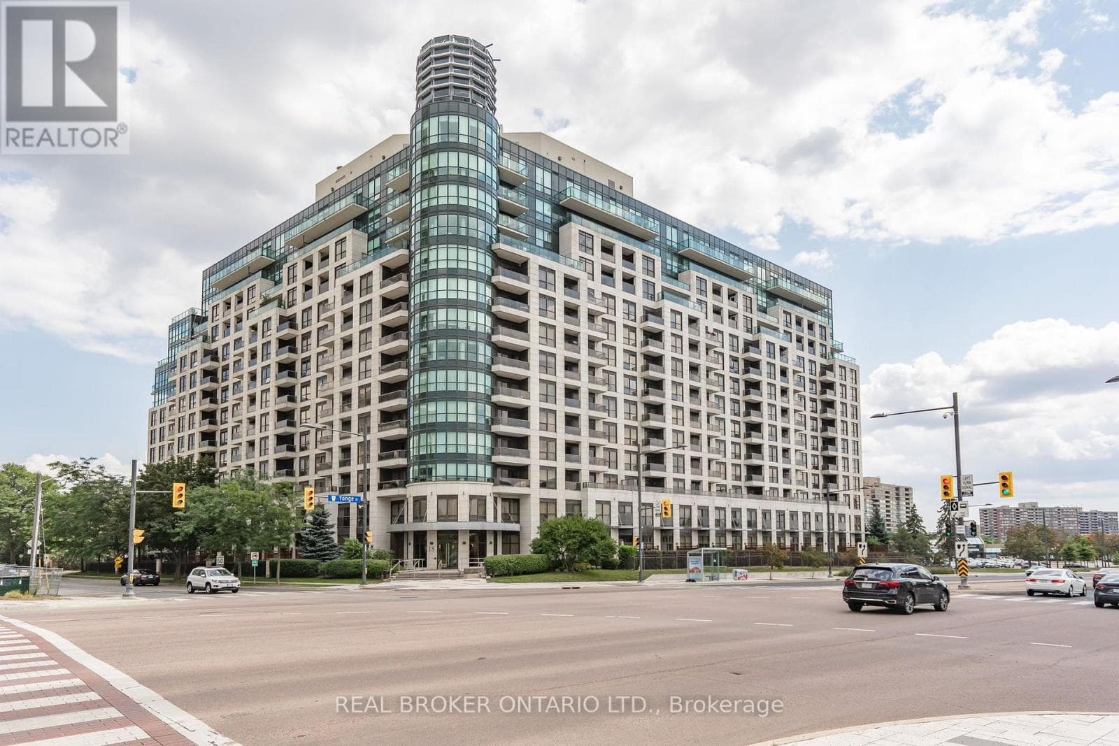 PH208- 18 Harding Boulevard