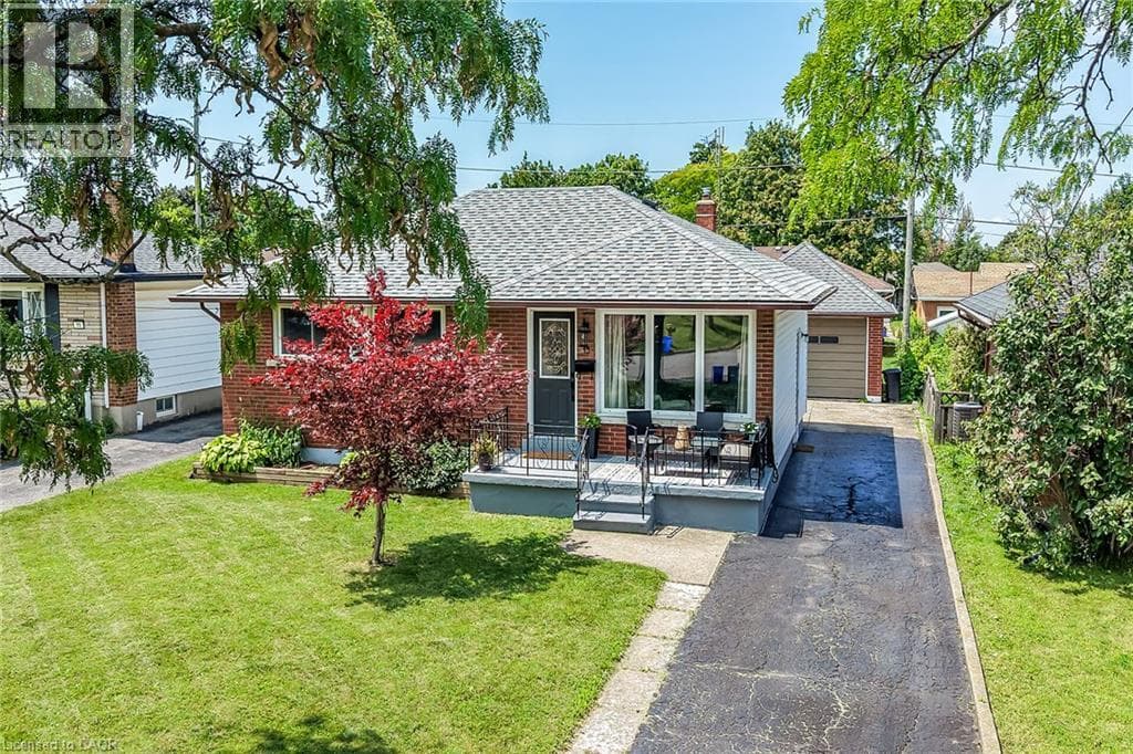 Single Family at 13 ALLANBURG Road, St. Catharines, Ontario - Photo 1 - RE/MAX Garden City Realty