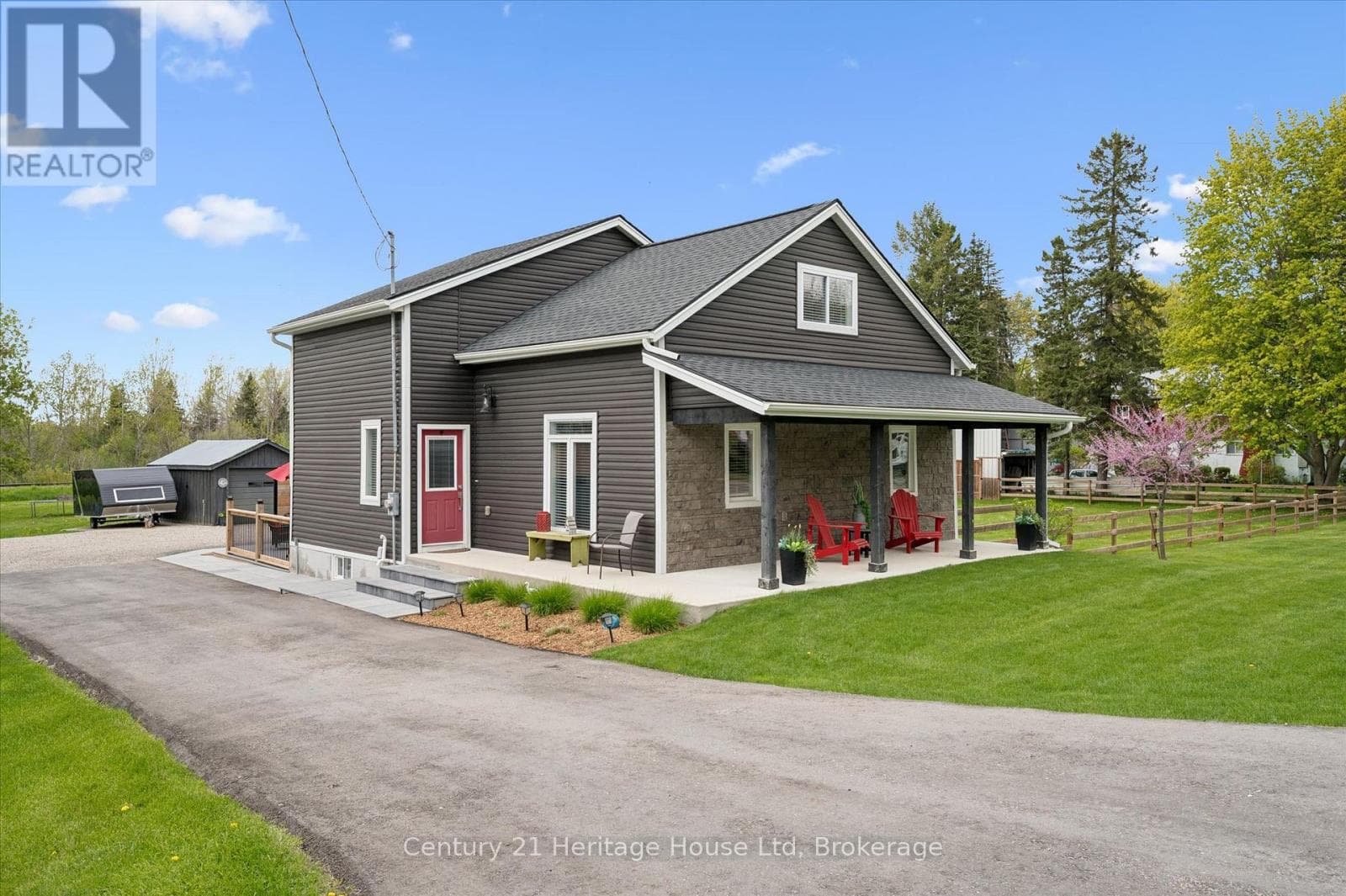 Single Family at 584077 Beachville Road, South-West Oxford (Centreville), Ontario - Photo 3 - RE/MAX Garden City Realty
