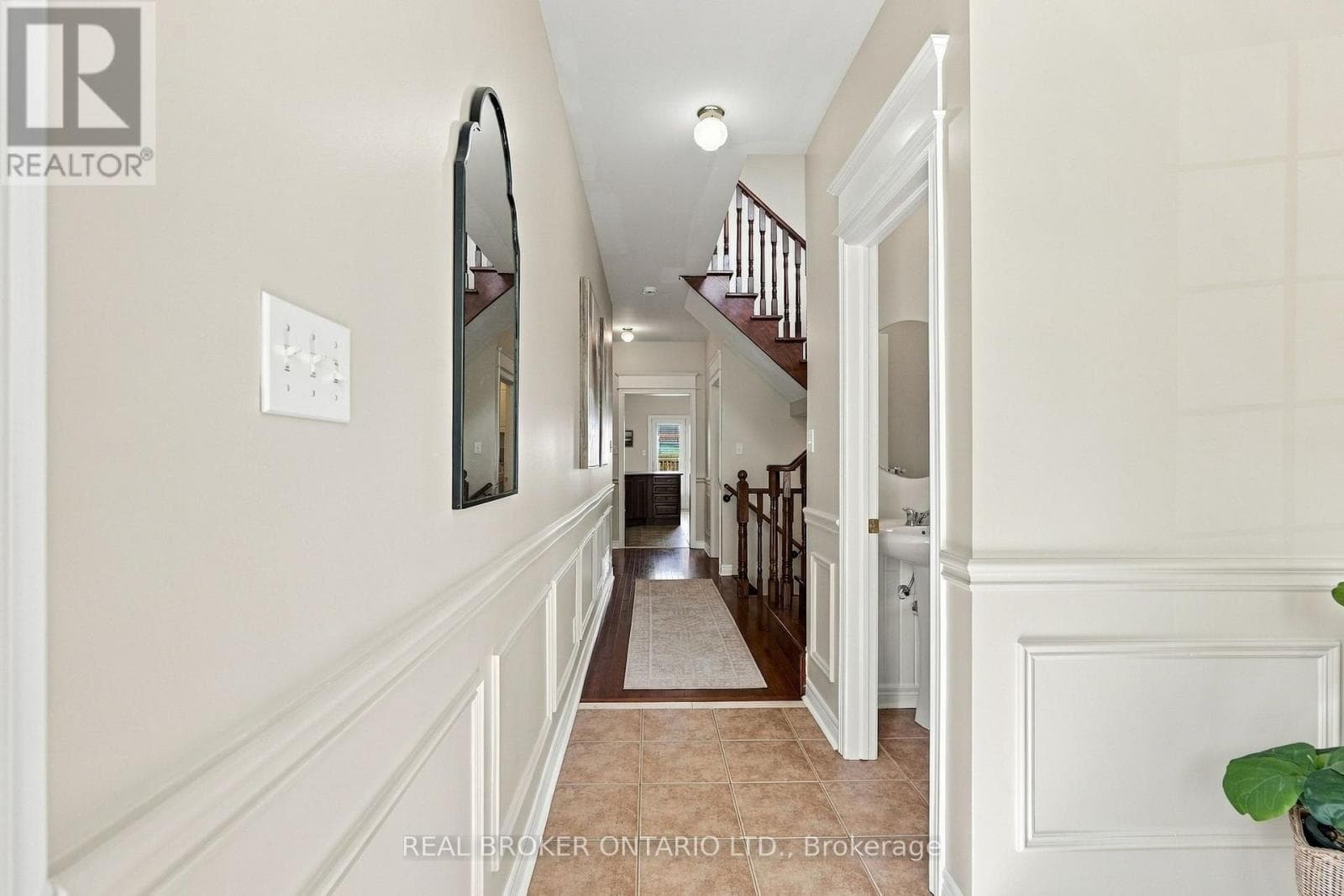 Single Family at 621 Society Crescent, Newmarket (Summerhill Estates), Ontario - Photo 5 - RE/MAX Garden City Realty