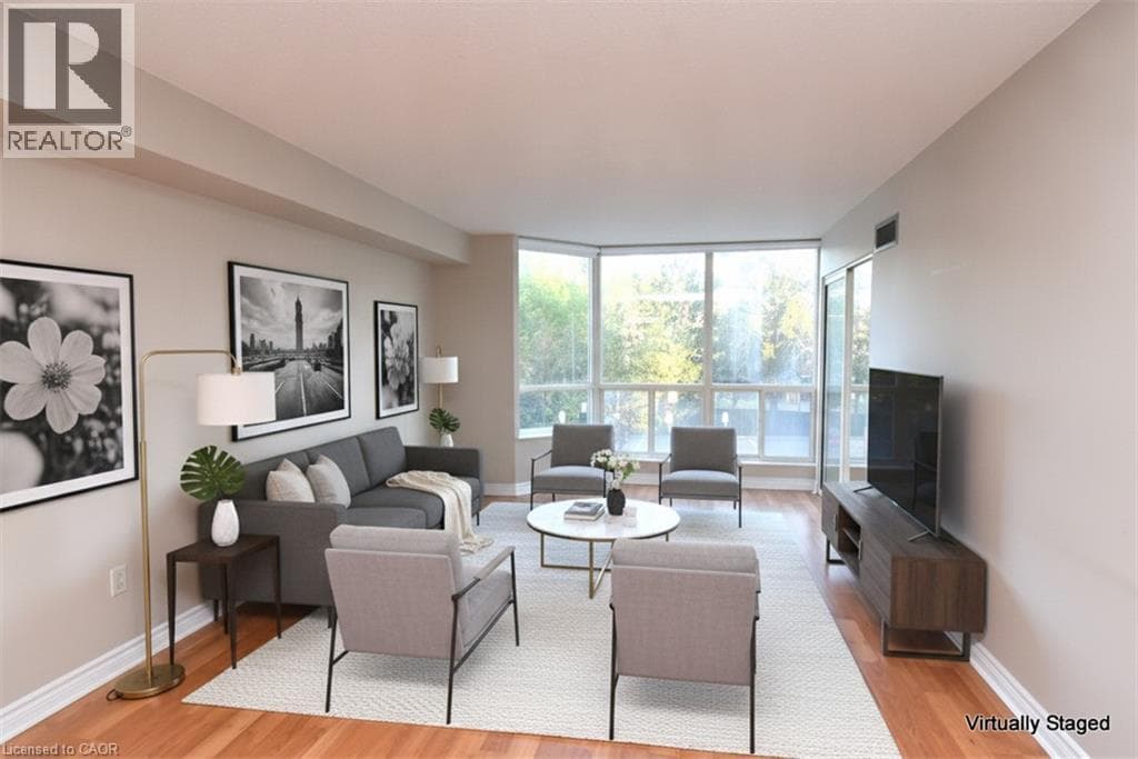 Single Family at 215- 175 CEDAR Avenue, Richmond Hill, Ontario - Photo 2 - RE/MAX Garden City Realty