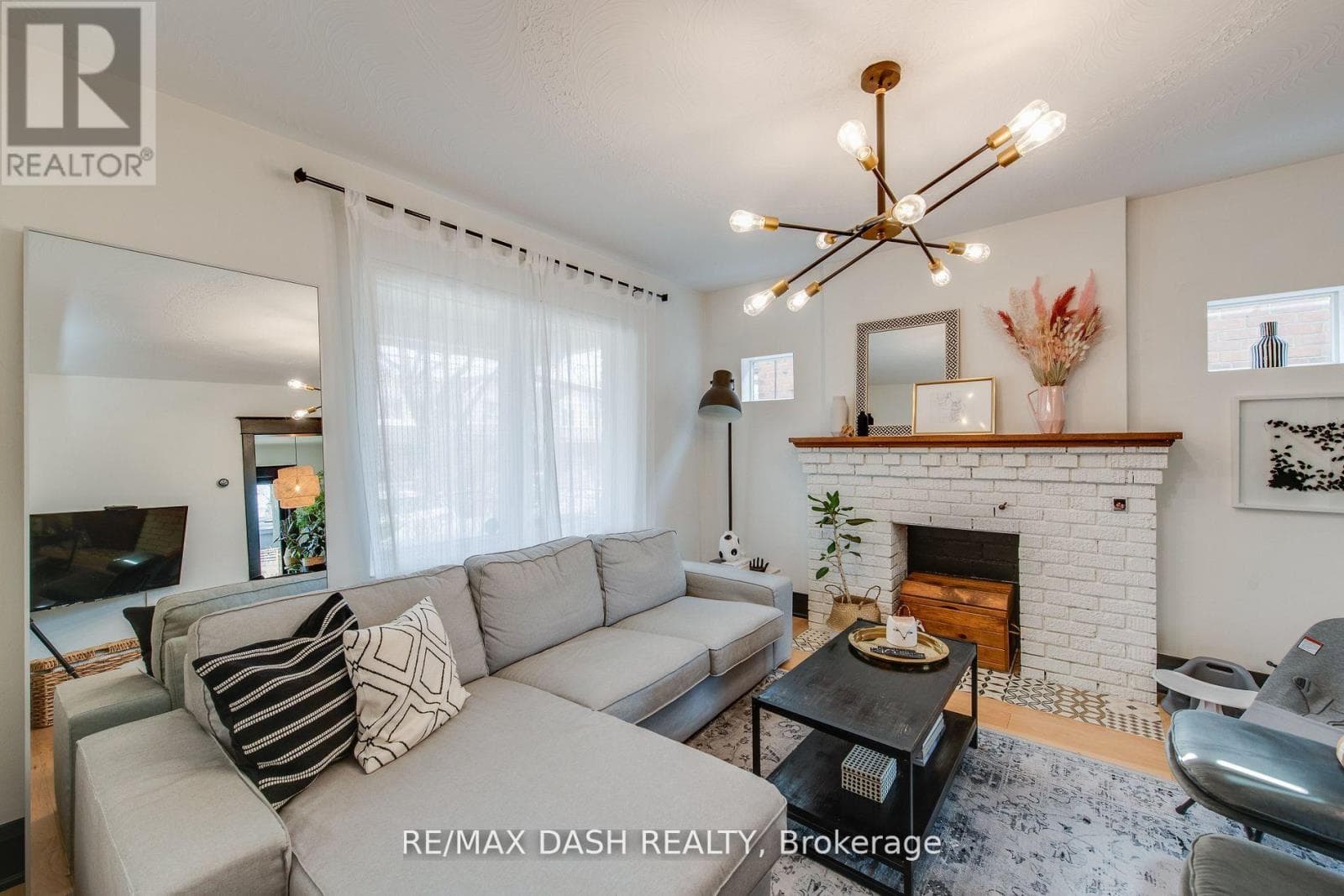 Single Family at 74 Oak Park Avenue, Toronto (Woodbine-Lumsden), Ontario - Photo 3 - RE/MAX Garden City Realty