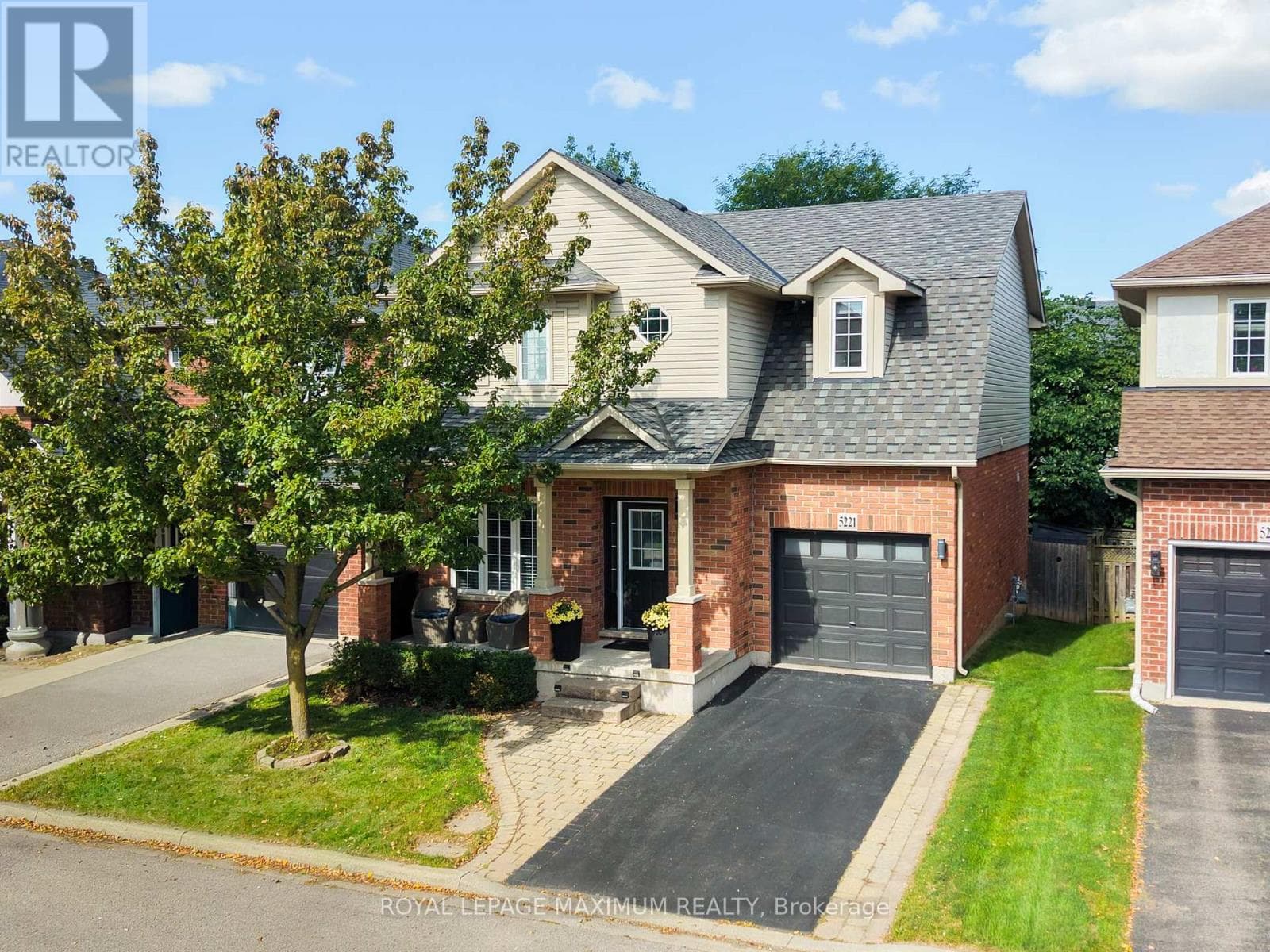 5221 Garland Crescent