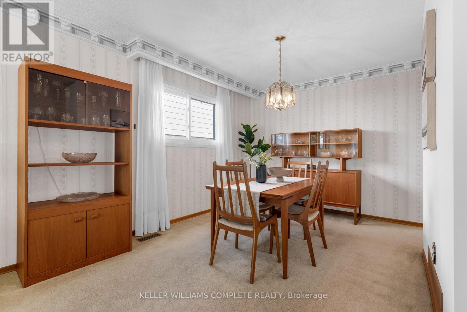 Single Family at 2134 CARTIER Crescent, Burlington (Brant Hills), Ontario - Photo 8 - RE/MAX Garden City Realty