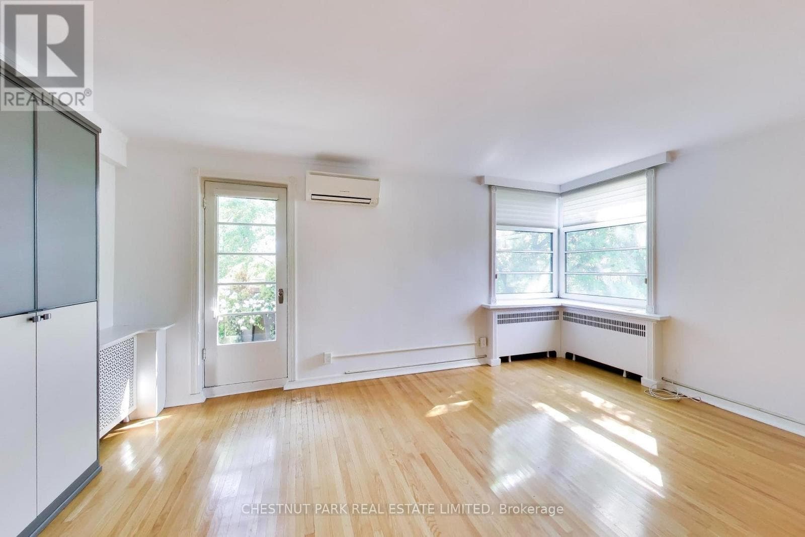 Single Family at 509- 717 Eglinton Avenue, Toronto (Forest Hill South), Ontario - Photo 3 - RE/MAX Garden City Realty
