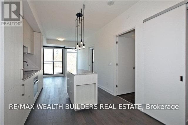 Single Family at 505- 1990 Bloor Street, Toronto (High Park North), Ontario - Photo 5 - RE/MAX Garden City Realty