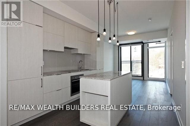 Single Family at 505- 1990 Bloor Street, Toronto (High Park North), Ontario - Photo 6 - RE/MAX Garden City Realty