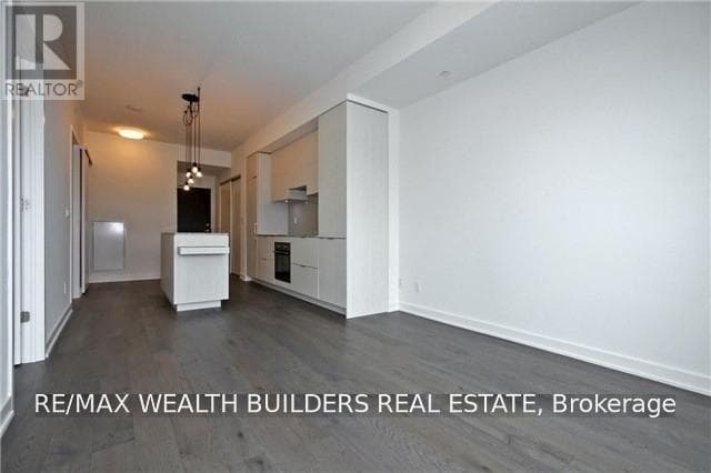 Single Family at 505- 1990 Bloor Street, Toronto (High Park North), Ontario - Photo 7 - RE/MAX Garden City Realty