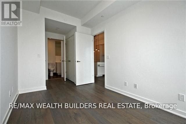 Single Family at 505- 1990 Bloor Street, Toronto (High Park North), Ontario - Photo 8 - RE/MAX Garden City Realty
