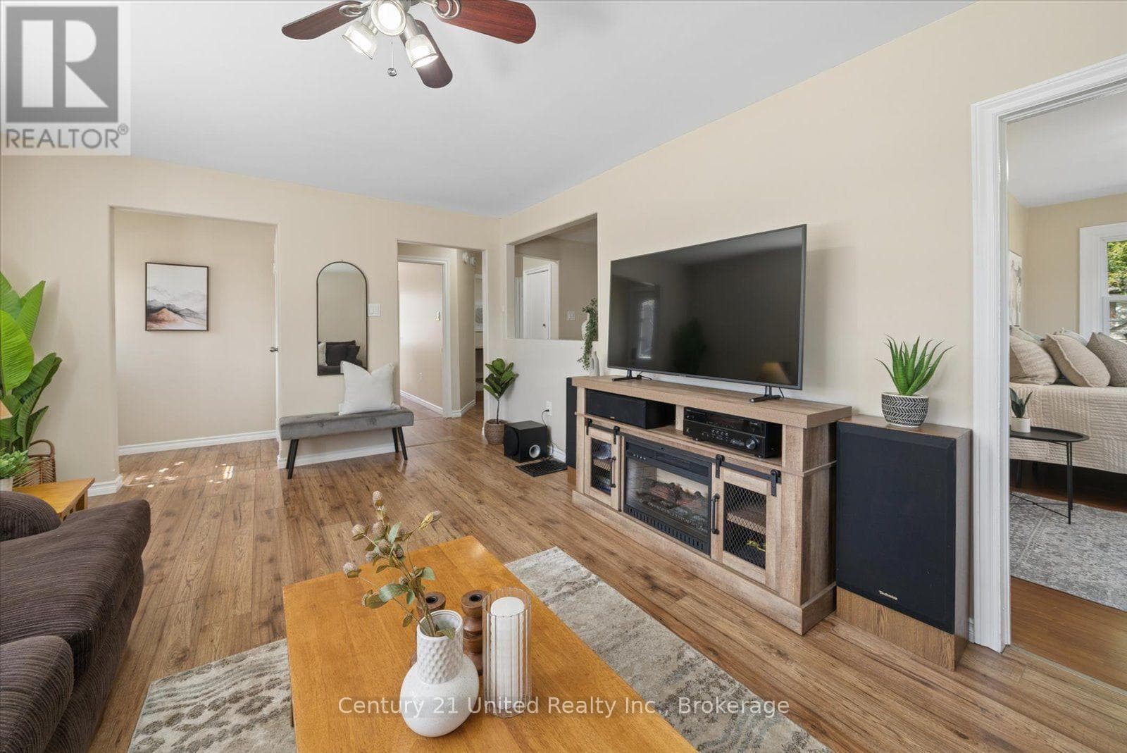 Single Family at 584 Wolfe Street, Peterborough (Town Ward 3), Ontario - Photo 9 - RE/MAX Garden City Realty