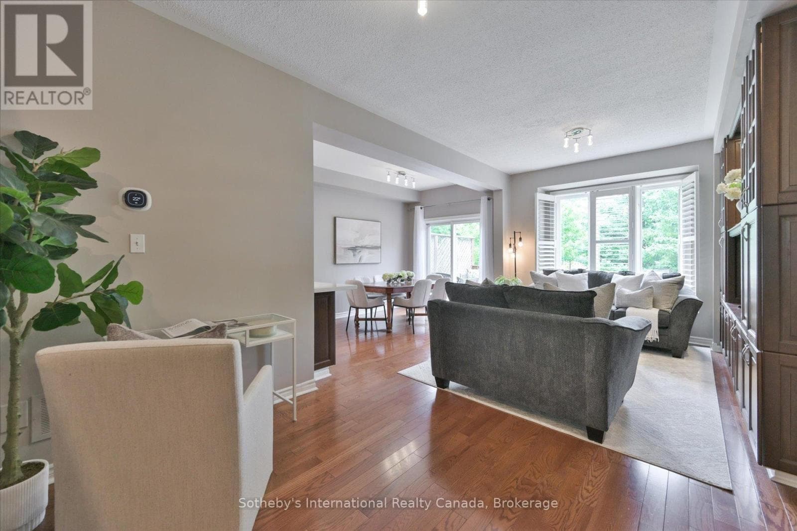 Single Family at 41- 300 Ravineview Way, Oakville (WC Wedgewood Creek), Ontario - Photo 8 - RE/MAX Garden City Realty