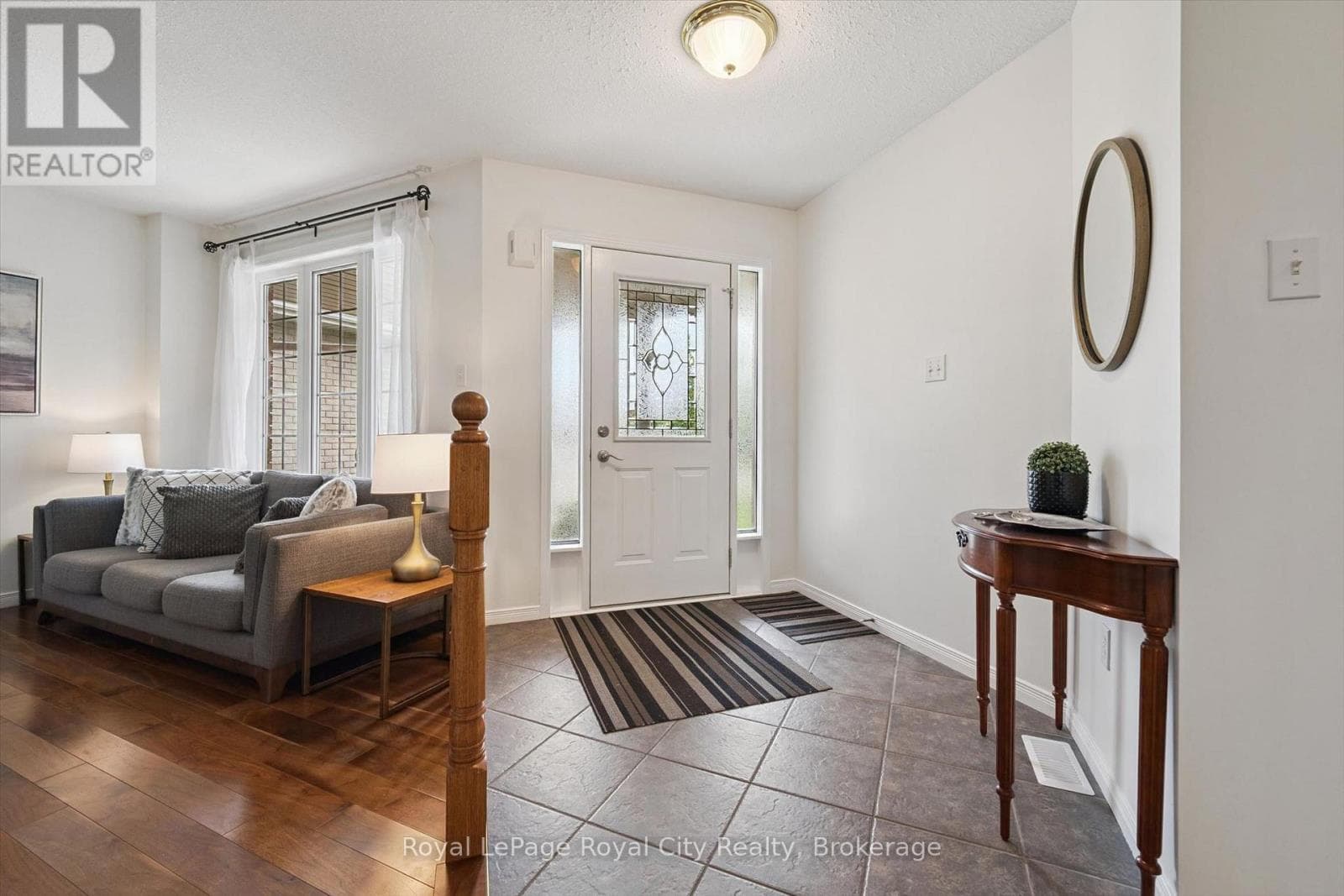 Single Family at 3 Munroe Crescent, Guelph (Clairfields/Hanlon Business Park), Ontario - Photo 3 - RE/MAX Garden City Realty