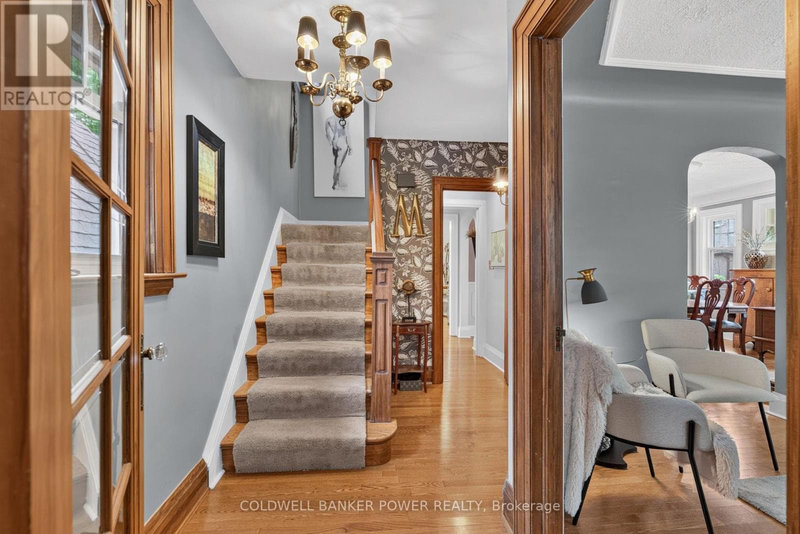 Single Family at 250 Cathcart Street, London South (South G), Ontario - Photo 6 - RE/MAX Garden City Realty