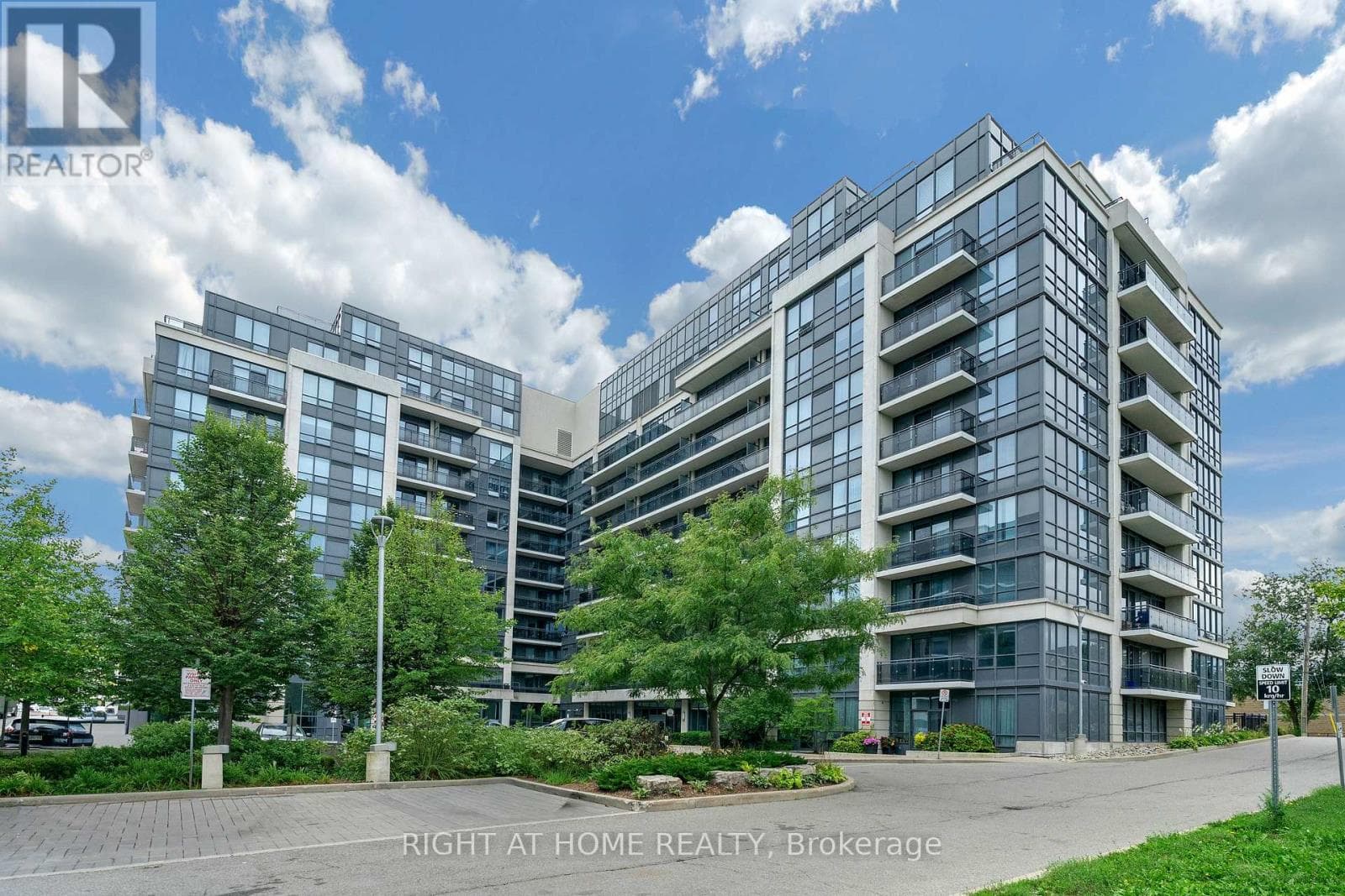 1021- 370 Highway 7
