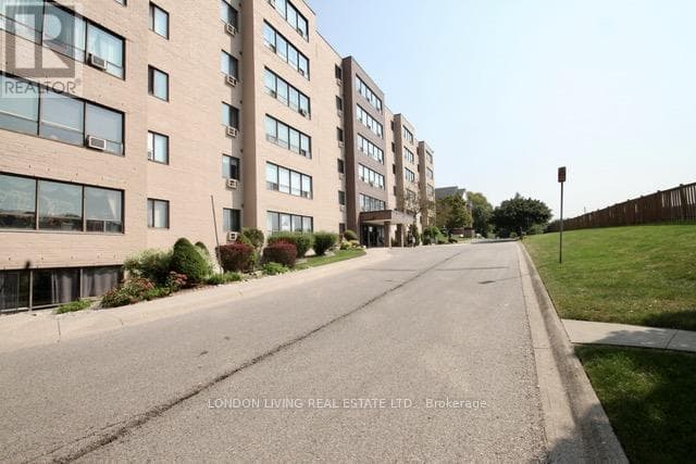 501- 650 Cheapside Street