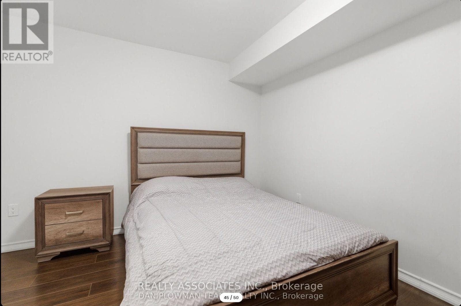 Single Family at 28 Sheldon Drive, Ajax (Central), Ontario - Photo 5 - RE/MAX Garden City Realty