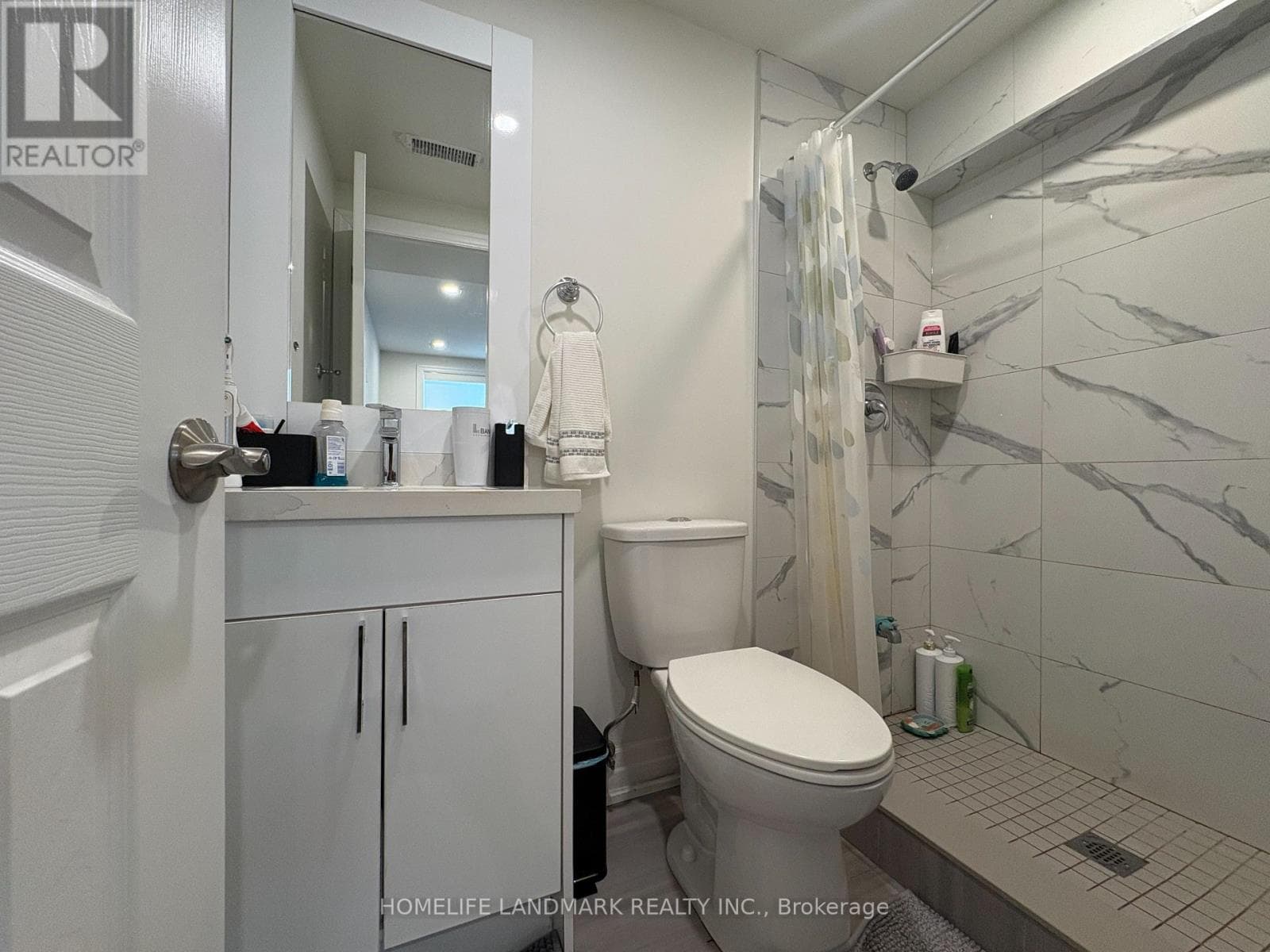 Single Family at 345 Palmer Avenue, Richmond Hill (Harding), Ontario - Photo 5 - RE/MAX Garden City Realty