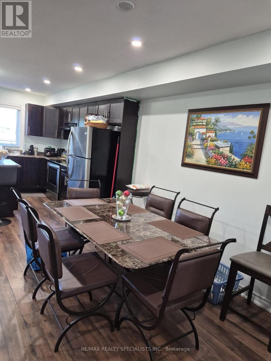 Single Family at 4- 7768 Ascot Circle, Niagara Falls (Ascot), Ontario - Photo 7 - RE/MAX Garden City Realty
