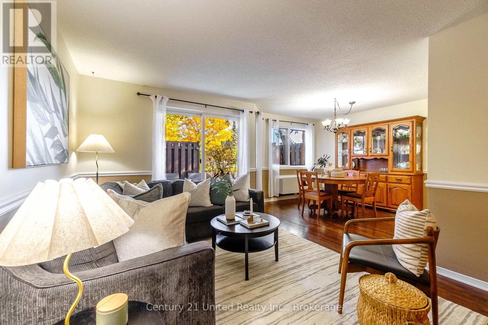 15- 36 Champlain Crescent