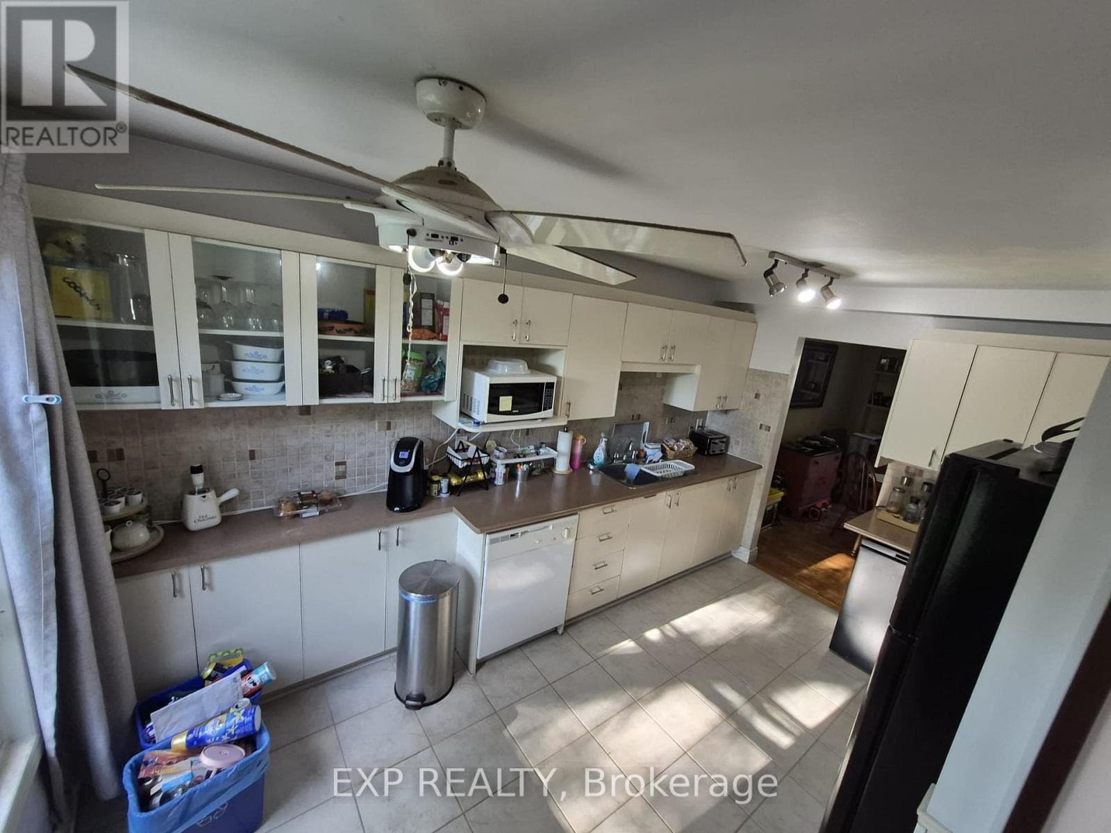 Single Family at 348 Terry Drive, Newmarket (Central Newmarket), Ontario - Photo 10 - RE/MAX Garden City Realty