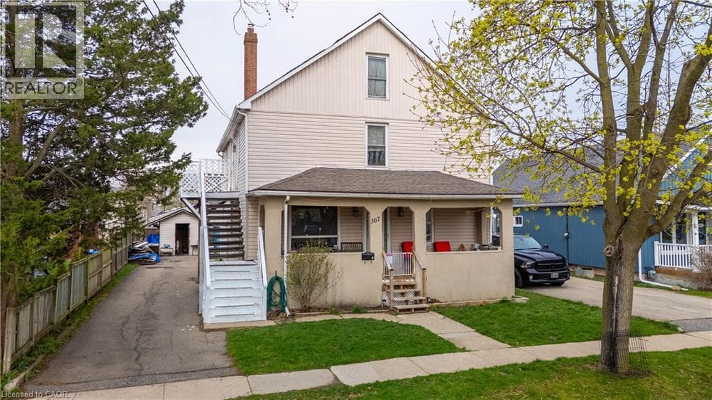 307 WALLACE Avenue