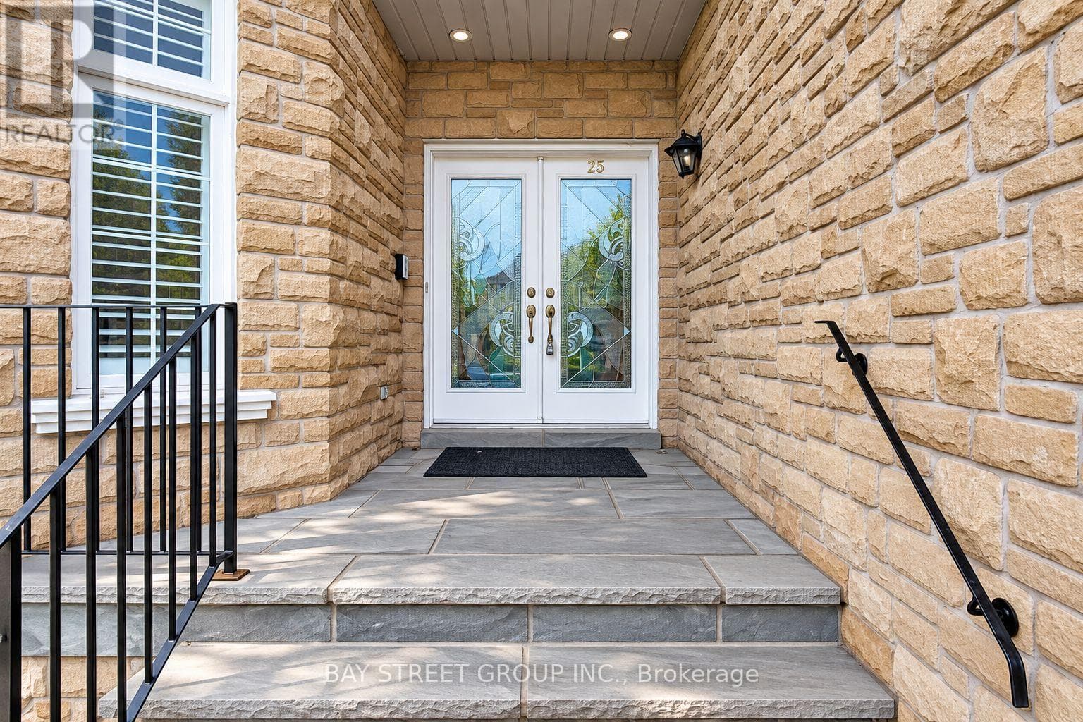 Single Family at 25 Greenshire Street, Richmond Hill (Bayview Hill), Ontario - Photo 2 - RE/MAX Garden City Realty
