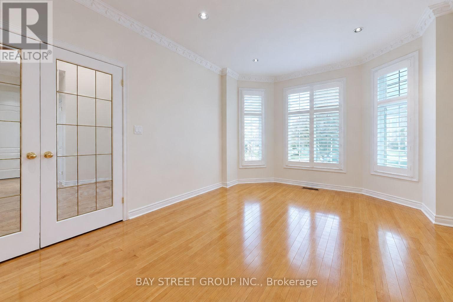Single Family at 25 Greenshire Street, Richmond Hill (Bayview Hill), Ontario - Photo 3 - RE/MAX Garden City Realty