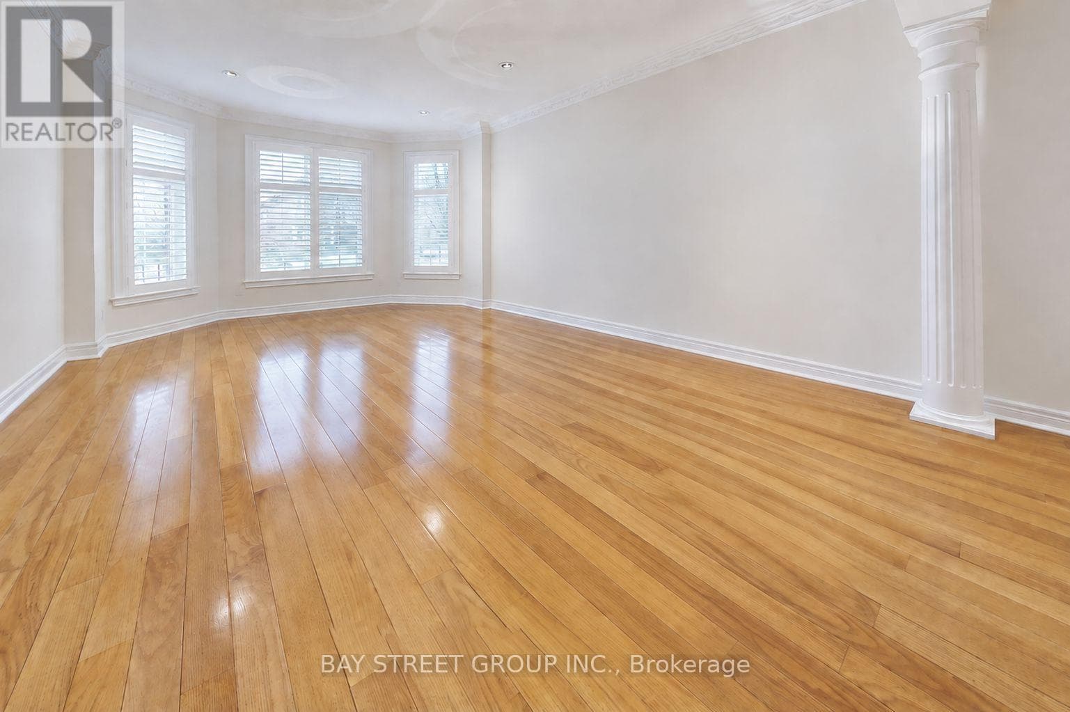 Single Family at 25 Greenshire Street, Richmond Hill (Bayview Hill), Ontario - Photo 4 - RE/MAX Garden City Realty